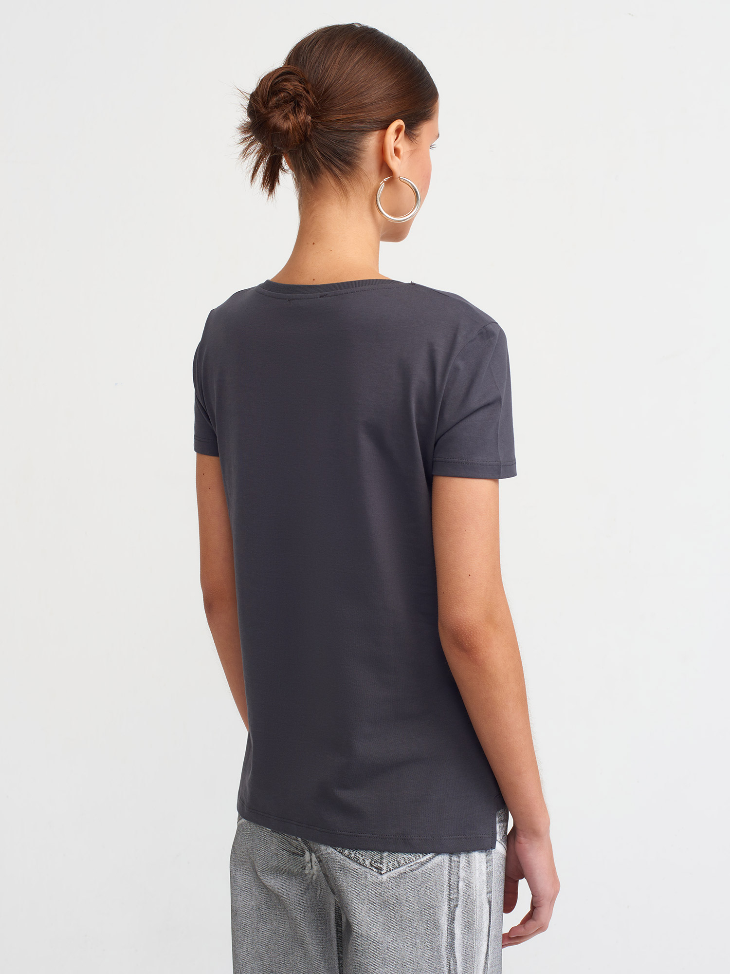 V YAKA BASIC T-SHIRT (Antrasit)