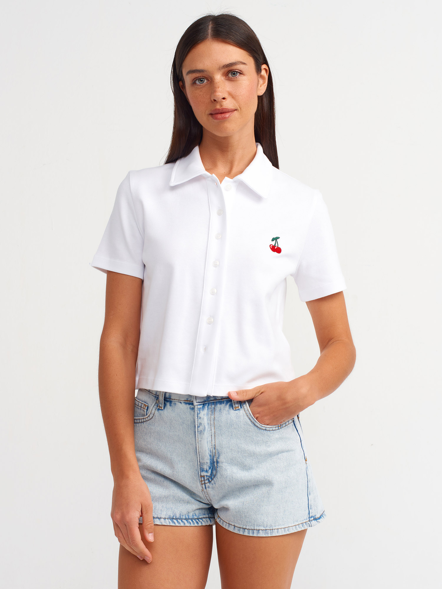 CHERRY NAKIŞLI POLO YAKA TSHIRT (Beyaz)