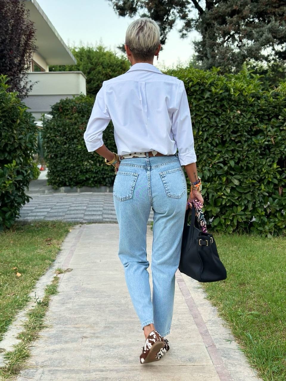 MOM FIT DENIM PANTOLON (Açık Mavi)